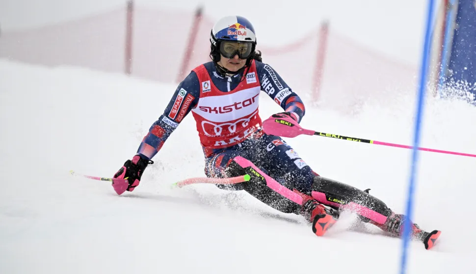 epa11950697 Zrinka Ljutic of Croatia in action during the first run of the women's slalom event during the FIS Alpine Skiing World Cup in Are, Sweden, 09 March 2025. EPA/Pontus Lundahl SWEDEN OUT