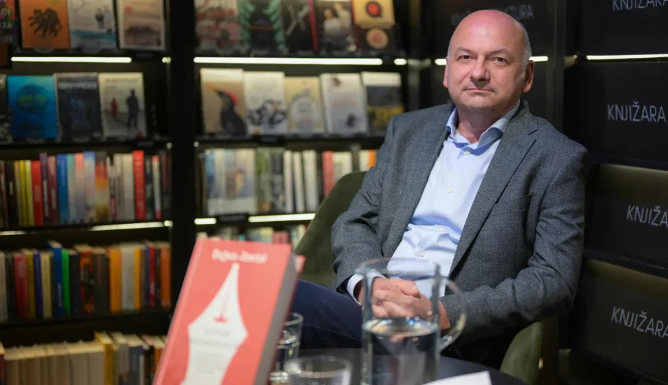 28.10.2025., Zagreb -U Knjizari Fraktura odrzano je predstavljanje knjige "Otpor intelektualaca: Predstavljanje nepredstavljenih - suprotstavljanje mocnima" Dejana Jovica, na kojem je sudjelovao autor i glavni Frakturin urednik Seid Serdarevic. Photo: Neva Zganec/PIXSELL