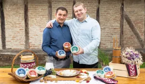 OPG Braća Perković iz Retkovaca registriran je 2005. godine, fokusiran isključivo na proizvodnju kozjeg sira i uzgoj koza2025.