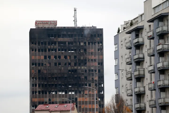 Zagreb, 19.11.2025. - Vjesnikov neboder danas. U Vjesnikovom neboderu na Slavonskoj aveniji požar je izbio u ponedjeljak malo prije ponoći. foto HINA/ Lana SLIVAR DOMINIĆ/ ml