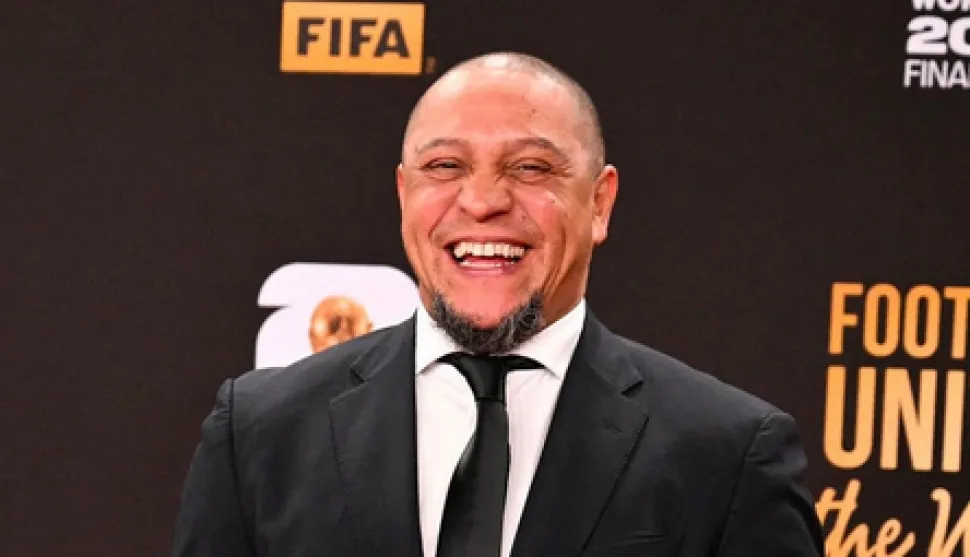 MADRID, 31. prosinca 2025. (Hina) - Biv&scaron;i brazilski nogometa&scaron; 52-godi&scaron;nji Roberto Carlos podvrgnut je hitnoj operaciji srca te je van životne opasnosti, objavio je u srijedu &scaron;panjolski sportski dnevnik Marca. 