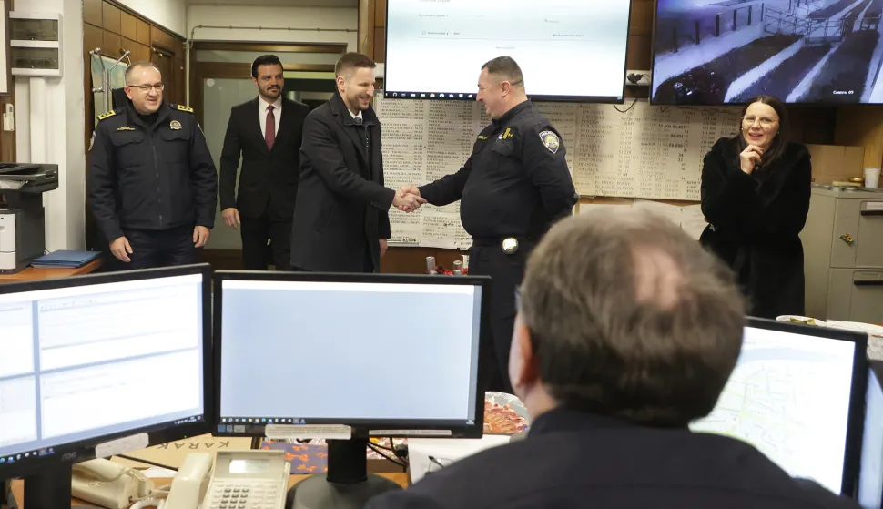 Osijek, 31. 12. 2025., Policijska uprava, Ivan Radić; Ladislav Bece; obilazak, umirovljenici, zabava, doček 2026, Nova godina Nova 2026, dežurne službeSNIMIO BRUNO JOBST