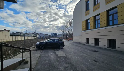 Najstarija &scaron;kola u Đakov&scaron;tini dogradnjom dobiva jo&scaron; 4000 m2 i jednosmjenski rad