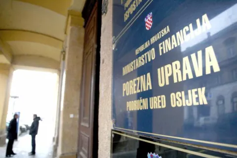 snimio Davor KIBEL,Osijek, 24.01.2014. upanijska 4, porezna uprava