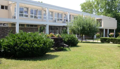 osijek, 5 srpnja 2022, 12,00 sati, dom umirovljenika, drinska ulica snimio zdenko pu&scaron;ić