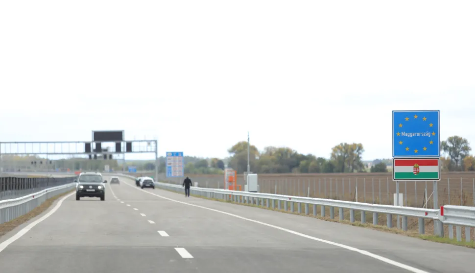 06.10.2025., Osijek - Predsjednik Vlade Andrej Plenkovic koji boravi u posjetu Osjecko-baranjskoj zupaniji sudjelovo je na svecanom obilježavanju zavrsetka izgradnje koridora VC autoceste A5. Photo: David Jerkovic/PIXSELL Photo: David Jerkovic/PIXSELL
