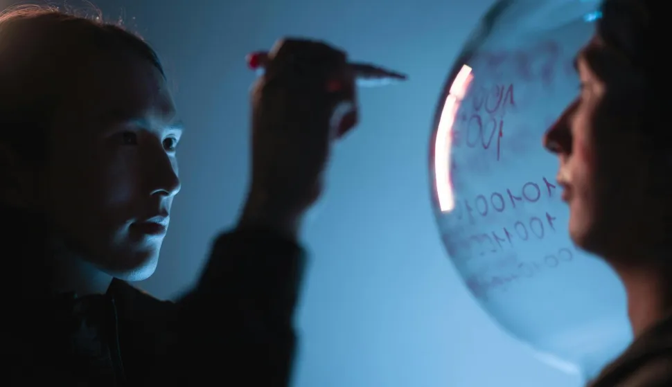 MAGAZIN PEXELSPHOTO BY cottonbro studio