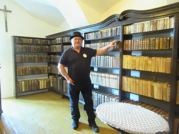 Donja BebrinaMato Blaževac Pajkov, autor knjige Blizanci i9 trojci u župi KlakarSiječanj 2026.