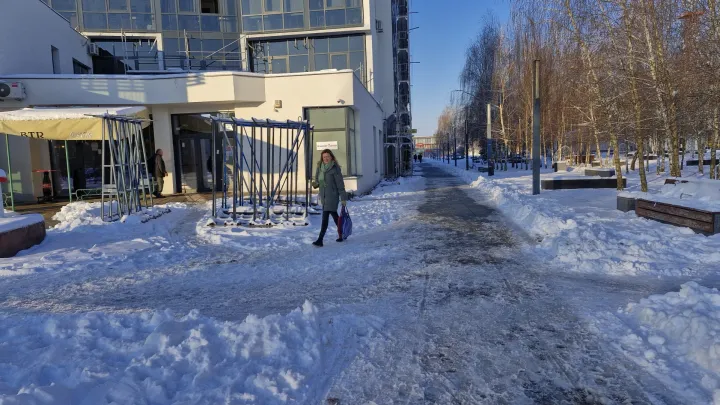 Apel: Građani, čistite snijeg pred kućama!