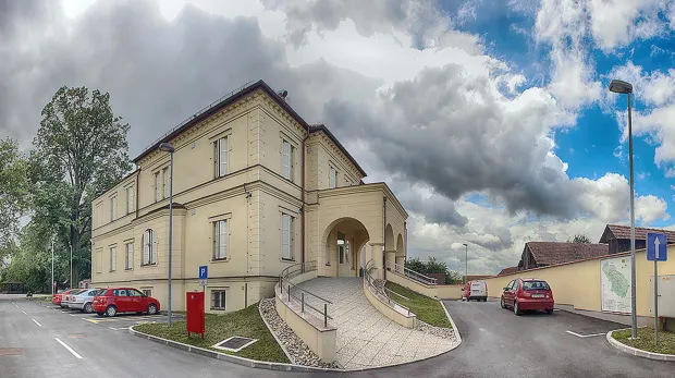 KAPELA DVOR-srpanj 2018. -Prvi u Slavoniji, među rijetkima u Hrvatskoj - kurija Janković hotel s četiri zvjezdice