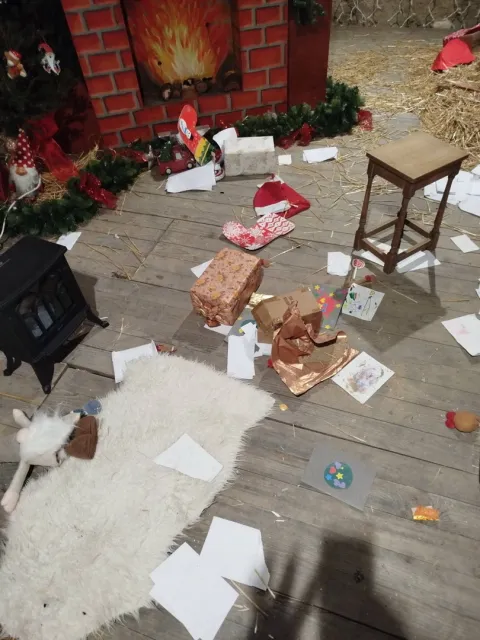 SLAVONSKI BRODKuća Djeda Božićnjaka, koja je tijekom Adventa bila omiljeno mjesto okupljanja djece i obitelji, zatečena je u potpuno devastiranom stanju.siječanj 2026.