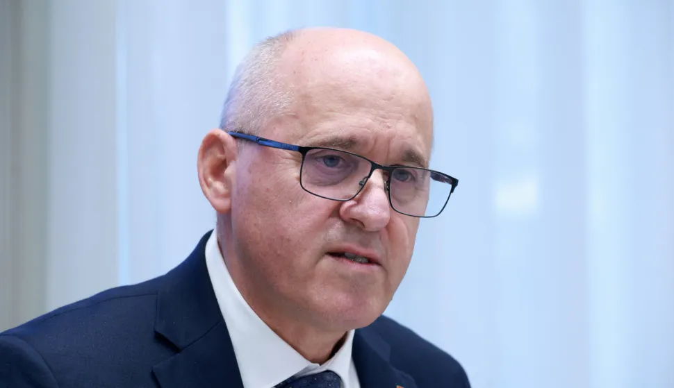 Zagreb, 09.01.2026. - Potpredsjednik Vlade i ministar prostornoga uređenja, graditeljstva i državne imovine Branko Bačić održao je konferenciju za medije na temu uklanjanja nebodera Vjesnik. Na fotografiji Branko Bačić. foto HINA/ Lana SLIVAR DOMINIĆ/ ml