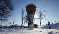 Vukovarski Vodotoranj i okolne ulice pod snijegom