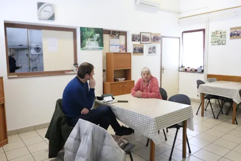 Osijek, 09. 01. 2026, Strossmayerova 69, Dom Sv. Vinka, Dom za beskućnike u sezoni minusa i snijega. Marija, korisnica Doma.snimio GOJKO MITIĆ