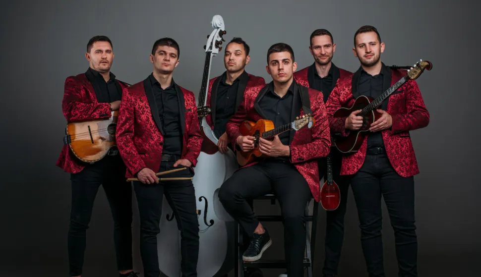 TS Ringi&scaron;pil Vinkovci, tambura&scaron;ki sastav