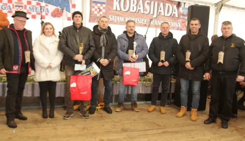 UHBDDR Duga Međa organizirao jubilarnu 15. Kobasijadu: Najbolju kobasicu proizveo Mirko &Scaron;ajkulić iz Ko&scaron;ke10. siječnja 2026.
