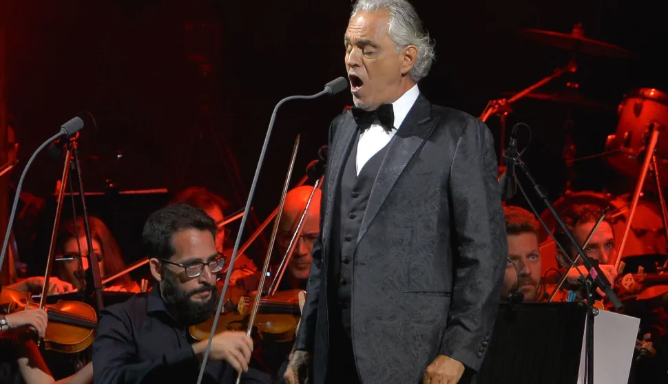 epa10123430 Italian tenor Andrea Bocelli performs on stage at Starlite Festival in Marbella, southern Spain, 15 August 2022. EPA/Antonio Paz