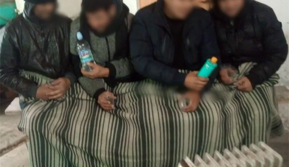 Četiri ilegalna migranta spa&scaron;ena iz Dunava