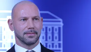 Zagreb.30.10.2025.-Ministar Damir Habijan dao je izjavu za medije u Hrvatskom saboru.Foto HINA/Tomislav Pavlek/ tp