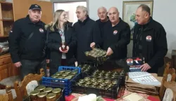 Stigli s medom i obećanjem za nove trenirke