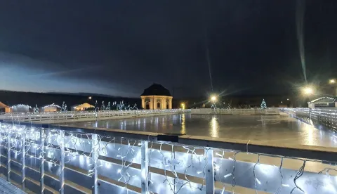 Klizali&scaron;te u Slavonskom Brodu&nbsp;prosinac 2025.