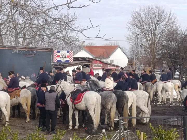 Jahači u Gunjifoto: Marija Le&scaron;ić Omerović