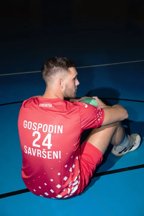 karlo godec, gospodin savr&scaron;eni