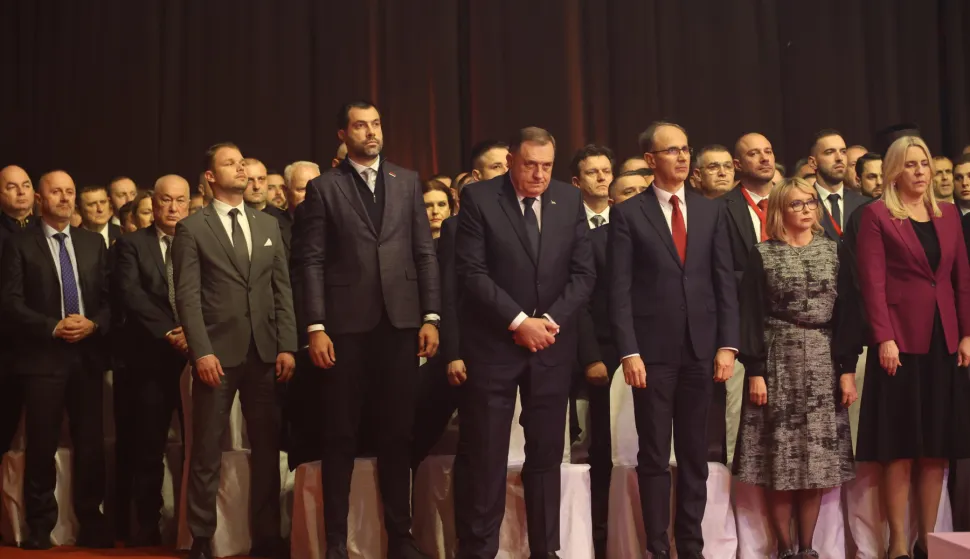 Banjal Lka, 8.1.2026. - Vlasti Republike Srpske uz sudjelovanje visokih du?nosnika iz Srbije u ?etvrtak su ponovo obilje?ili neustavni praznik 9. sije?nja kao dan tog entiteta, a srbijanski premijer tom je prigodom obe?ao nastavak svake vrste potpore Beograda RS-u dok je Milorad Dodik ponovo prijetio secesijom. foto HINA/ TANJUG/SRNA/ BORISLAV ZDRINJA/ ua