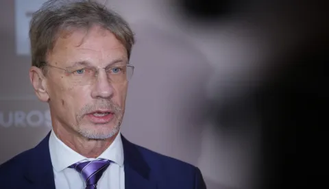 Zagreb, 22.12.2025.- Hrvatska narodna banka, godi&scaron;nji brifing. Na fotografiji Boris Vujčić, izjava za medije nakon brifinga.foto HINA/ Admir BULJUBA&Scaron;IĆ/ abu