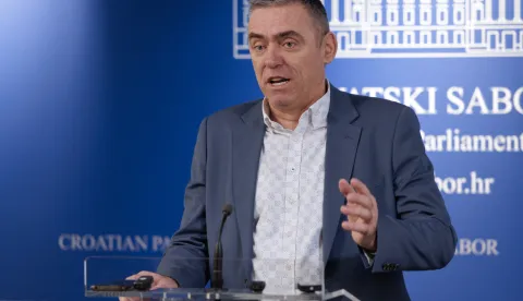 Zagreb, 15.01.2026. - Klub zastupnika Domovinskog pokreta održao je konferenciju za medije na temu "Unutarnje političke aktualnosti".Na fotografiji Stipo Mlinarić.foto HINA/ Edvard &Scaron;U&Scaron;AK