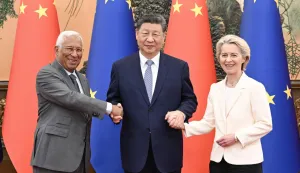 (250724) -- BEIJING, July 24, 2025 (Xinhua) -- Chinese President Xi Jinping meets with President of the European Council Antonio Costa and President of the European Commission Ursula von der Leyen, who are in China for the 25th China-EU Summit, at the Great Hall of the People in Beijing, capital of China, July 24, 2025. (Xinhua/Xie Huanchi) Photo: Xie Huanchi/XINHUA