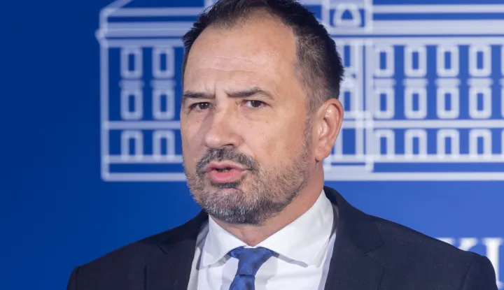 Zagreb, 13.11.2024. - Zastupnik Igor Peternel najavio je okrugli stol gdje će između ostalih komentirati rad Novosti.Na fotografiji Igor Peternel.foto HINA/ Edvard &Scaron;U&Scaron;AK/ es