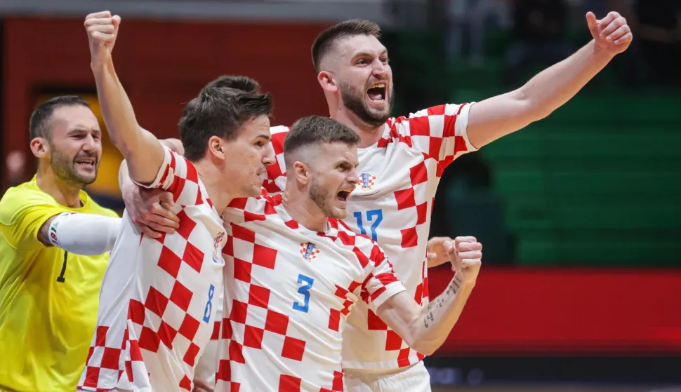 16.04.2024., KC Drazen Petrovic, Zagreb - Druga utakmica dodatnih kvalifikacija za plasman na Svjetsko prvenstvo u futsalu, Hrvatska - Poljska. Antonio Sekulic, Dario Marinovic, Duje Kustura Photo: Luka Stanzl/PIXSELL
