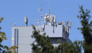 Osijek, 19. 07. 2022, Hotel Osijek. Antene i odasiljaci na krovu hotela Osijek. Slobodnjak.snimio GOJKO MITIĆ