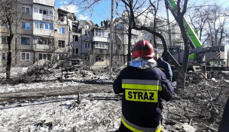 Harkiv, Ukrajina, 15.3.2022.- Stambene zgrade u Harkivu, unitene u ruskoj topničkoj vatri. foto HINA/ PAP /DSNS/ ua