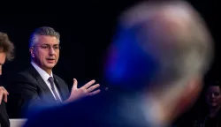 Davos, 20.01.2026. - Predsjednik Vlade Andrej Plenković sudjeluje na Godi&scaron;njem sastanku Svjetskog gospodarskog foruma u Davosu. Na fotografiji Andrej Plenković. foto HINA/ Vlada RH/ ml