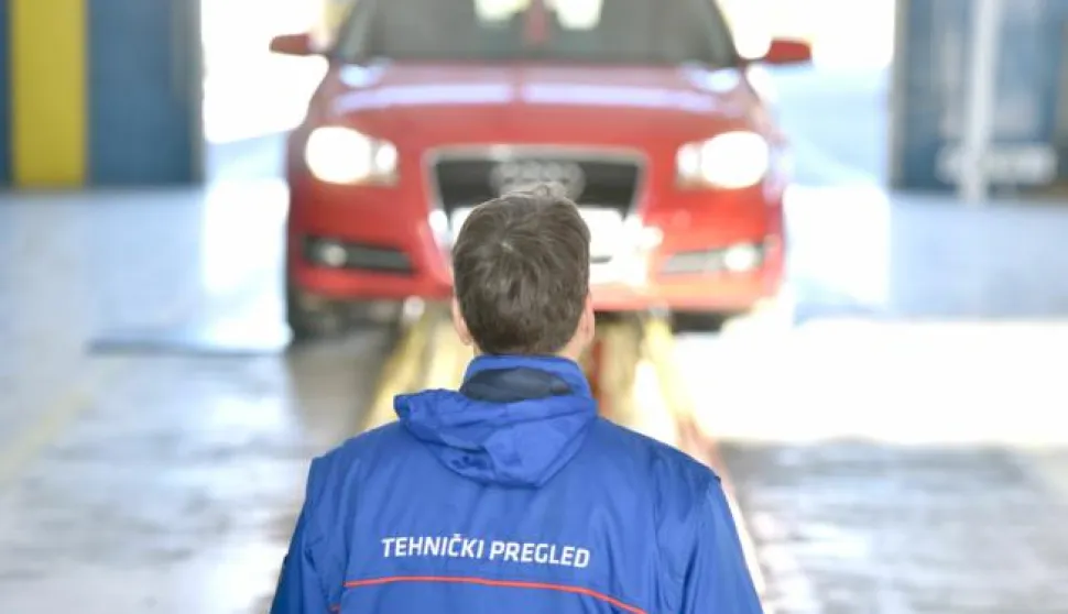 20.11.2017., Sibenik - Od jutros se na svim stanicama za tehnicki pregled vozila obavlja besplatna kontrola automobila u sklopu akcije Dani tehnicke ispravnosti vozila 2017. Akcije ce trajati cijeli tjedan. Photo: Hrvoje Jelavic/PIXSELL------četiri stupca novosti