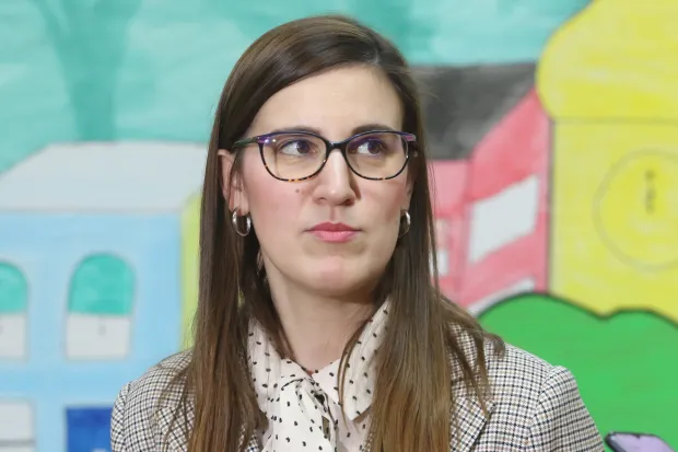 Osijek, 06. 12. 2023, Vrtic, Nevicica, Opatijska 68a, Jug 2. Gradonacelnik Ivan Radic posjetio vrtic na Sv. Nikolu i donio poklone. Ana Mihaljevic, ravnateljica Djecjeg vrtica Osijek.snimio GOJKO MITIĆ