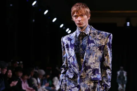 British model Calum Harper presents a creations by Juun.J for the Menswear Ready-to-wear Fall-Winter 2026/2027 collection as part of the Men Paris Fashion Week in Paris on January 23, 2026. (Photo by ALAIN JOCARD/AFP)