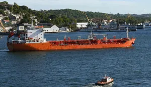 (FILES) The Ocean Mariner chemical/oil products tanker -currently sailing under the flag of Liberia- sails on arrival at the port of Havana on January 9, 2026. The navigation of oil tankers from Venezuela to Cuba came to an abrupt halt in early December 2025. Since then, digital maritime trackers have recorded only a few arrivals to the island by the tanker "Ocean Mariner," loaded with Mexican oil. (Photo by YAMIL LAGE/AFP)