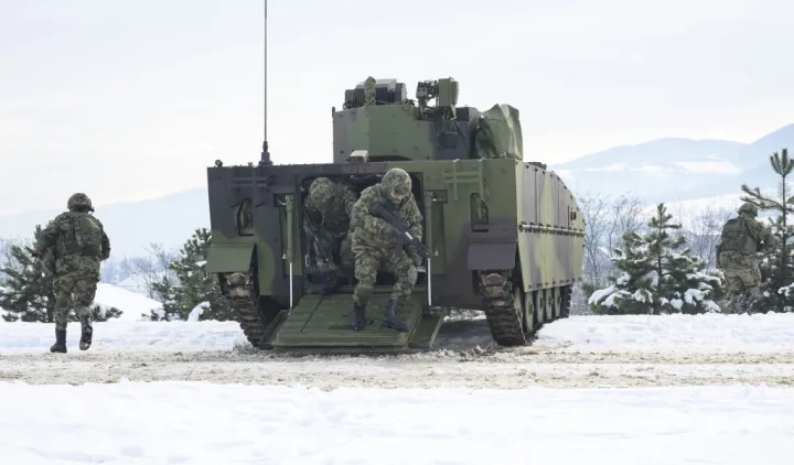 Vojska, Srbija, Aleksandar Vučić, vojni rok