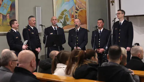 Osijek, 01. 02.. 2026, Crkva Sv. Obitljei, Jug 2. Klapa Sv. Juraj Hrvatske ratne mornarice predvodila je liturgijsko pjevanje i poslije održala mali koncet.snimio GOJKO MITIĆ