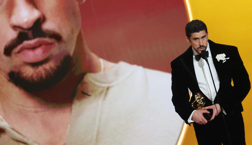 LOS ANGELES, CALIFORNIA - FEBRUARY 01: (FOR EDITORIAL USE ONLY) Bad Bunny accepts the Best M?sica Urbana Album award for "DeB? TiRAR M?S FOToS" onstage during the 68th GRAMMY Awards at Crypto.com Arena on February 01, 2026 in Los Angeles, California. Frazer Harrison/Getty Images/AFP (Photo by Frazer Harrison/GETTY IMAGES NORTH AMERICA/Getty Images via AFP)