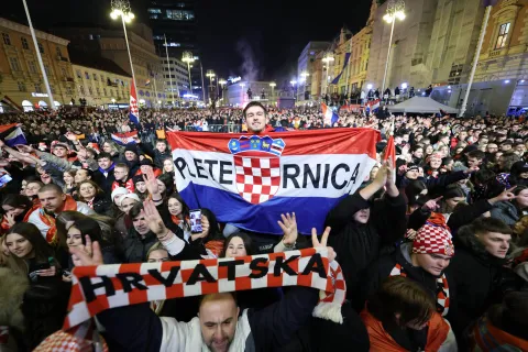 Zagreb, 2.2.2026.- Pun Trg bana Jela?i?a pred dolazak hrvatske rukometne reprezentacije nakon osvajanja bron?ane medalje na Europskom rukometnom prvenstvu. foto HINA/ Damir SEN?AR/ ds