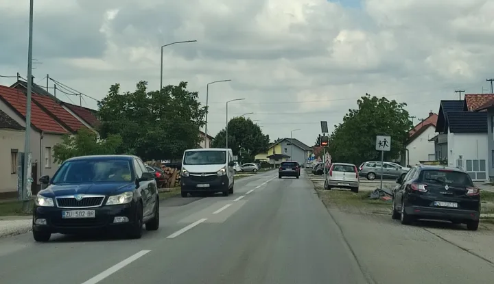 Vinkovačka ulica u Županjifoto: Marija Le&scaron;ić Omerović