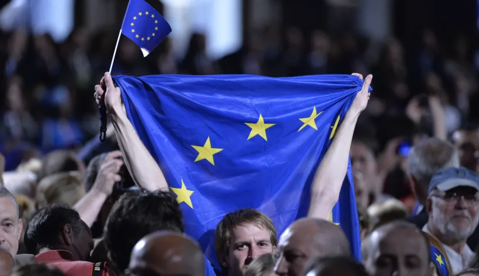 30.06.2013., Zagreb - Svecana proslava ulaska Republike Hrvatske u Europsku uniju na Trgu bana Jelacica. Proslavu su uvelicali politicki lideri iz zemalja clanica Europske unije, zemalja regije Jugoistocne Europe, celnici europskih institucija, hrvatski uglednici i gradjani. Bogat glazbeni program pokazao je svu raznolikost hrvatske kulturne bastine, a u Uniju RH ulazi uz Odu radosti. rPhoto: Marko Lukunic/PIXSELL