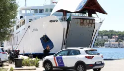 12.08.2024., Mali Losinj - U padu ulazne rampe trajekta&nbsp;Lastovo&nbsp;u trajektnom&nbsp;pristanistu u Malom Losinju trojica mornara Jadrolinije su poginula, a jedan je tesko ozlijedjen. Photo: Nel Pavletic/PIXSELL