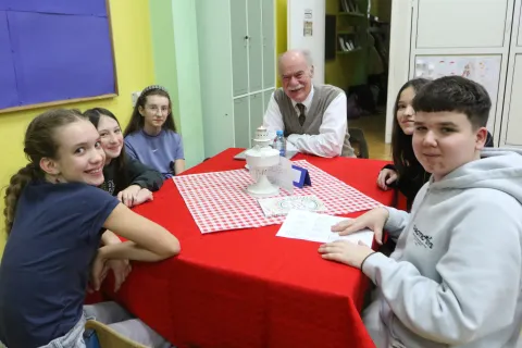 Učenici O&Scaron; Retfala umjesto knjiga &bdquo;posuđivali&rdquo; osobe i upoznavali različite životne i profesionalne puteve