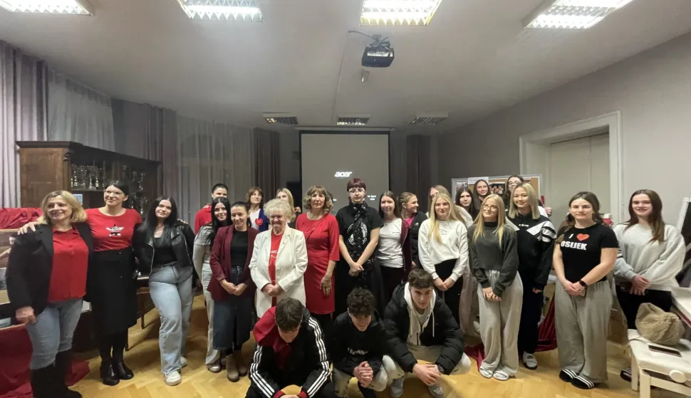 Izložba fotografija autorice Vesne Mores u Srednjo&scaron;kolskom đačkom domu