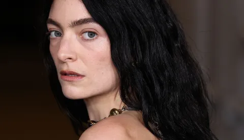 MUSEUM ROW, MIRACLE MILE, LOS ANGELES, CALIFORNIA, USA - NOVEMBER 01: Lorde (Ella Marija Lani Yelich-O'Connor) wearing Versace SS26 RTW arrives at the 14th Annual LACMA (Los Angeles County Museum of Art) Art + Film Gala 2025 presented by Gucci held at the Los Angeles County Museum of Art on November 1, 2025 in Museum Row, Miracle Mile, Los Angeles, California, United States. (Photo by Xavier Collin/Image Press Agency/Sipa USA) Photo: Image Press Agency/SIPA USA